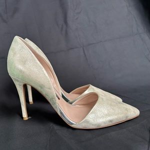 NWOT French Connection Elvia Leather White Metallic D’Orsay Ladies Pumps